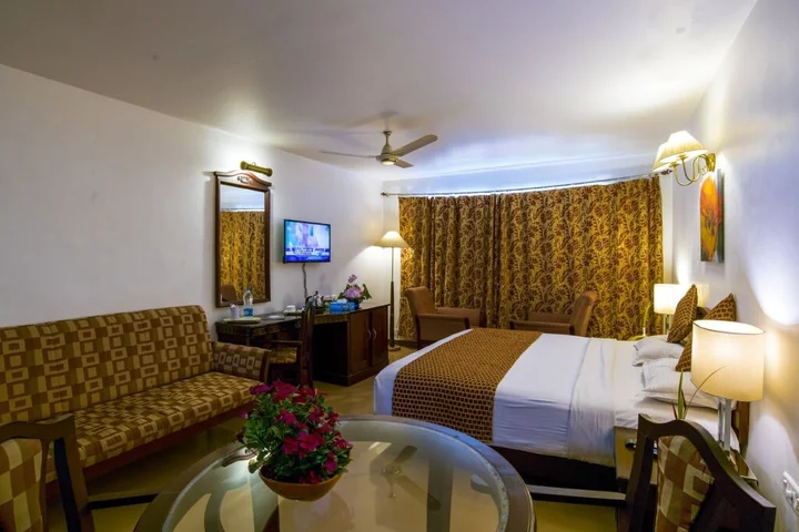 Атирапалли: Golf View Hotel & Suites