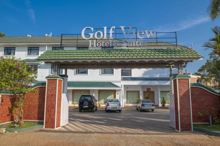 Атирапалли: Golf View Hotel & Suites