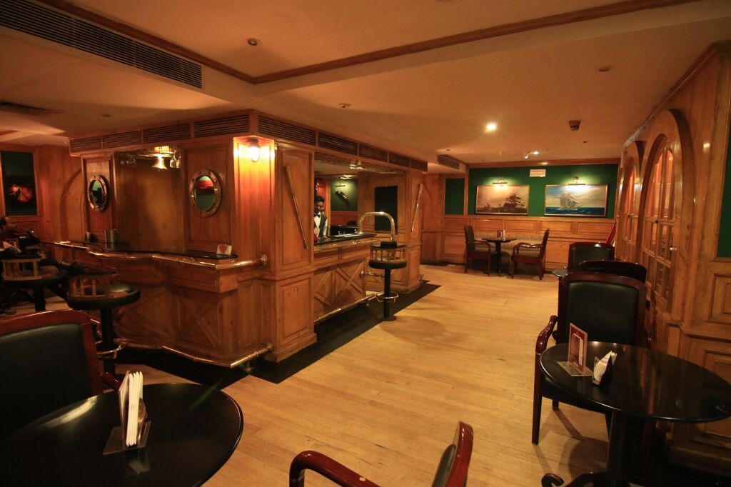 Кондотти: Westway Hotel