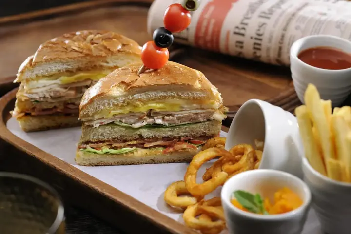 Гуруграм: DoubleTree by Hilton Hotel Gurgaon - New Delhi NCR