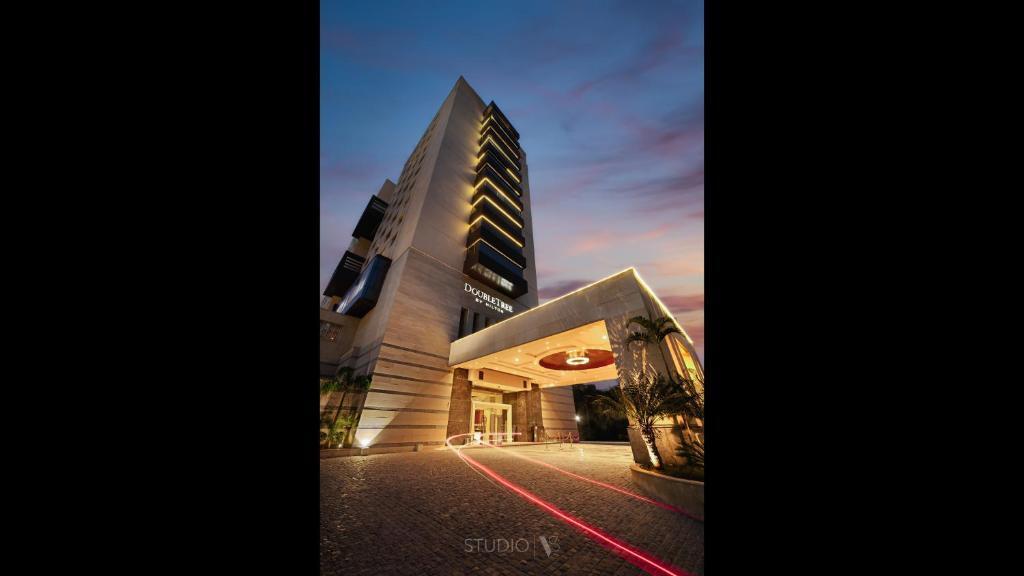 Гуруграм: DoubleTree by Hilton Hotel Gurgaon - New Delhi NCR