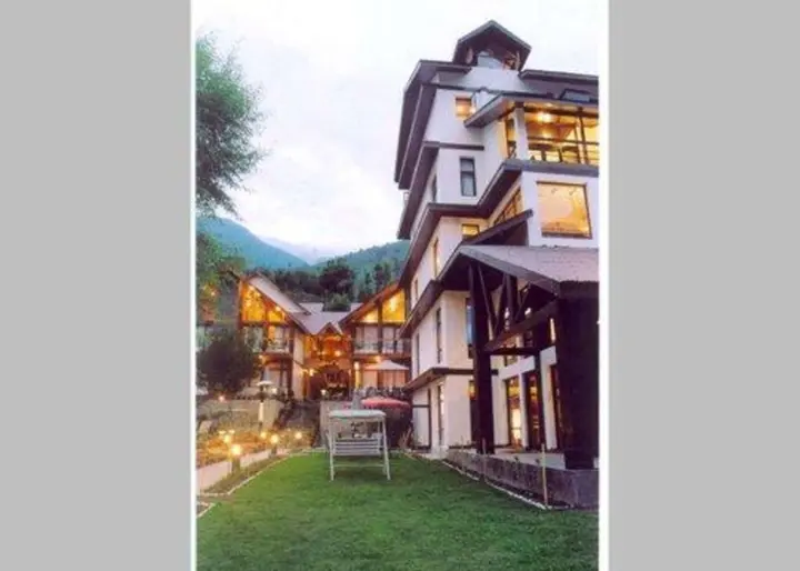 Манали: Renest River Country Resort Manali