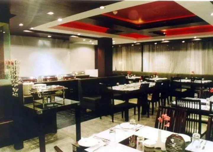 Манали: Renest River Country Resort Manali