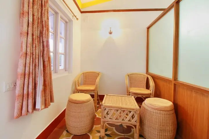 Ути: Haveli Atithi Bhavan