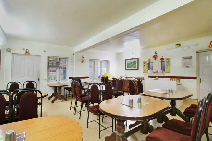 Ути: Haveli Atithi Bhavan