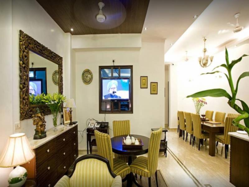 Нью-Дели: Evergreen Suites Defence Colony