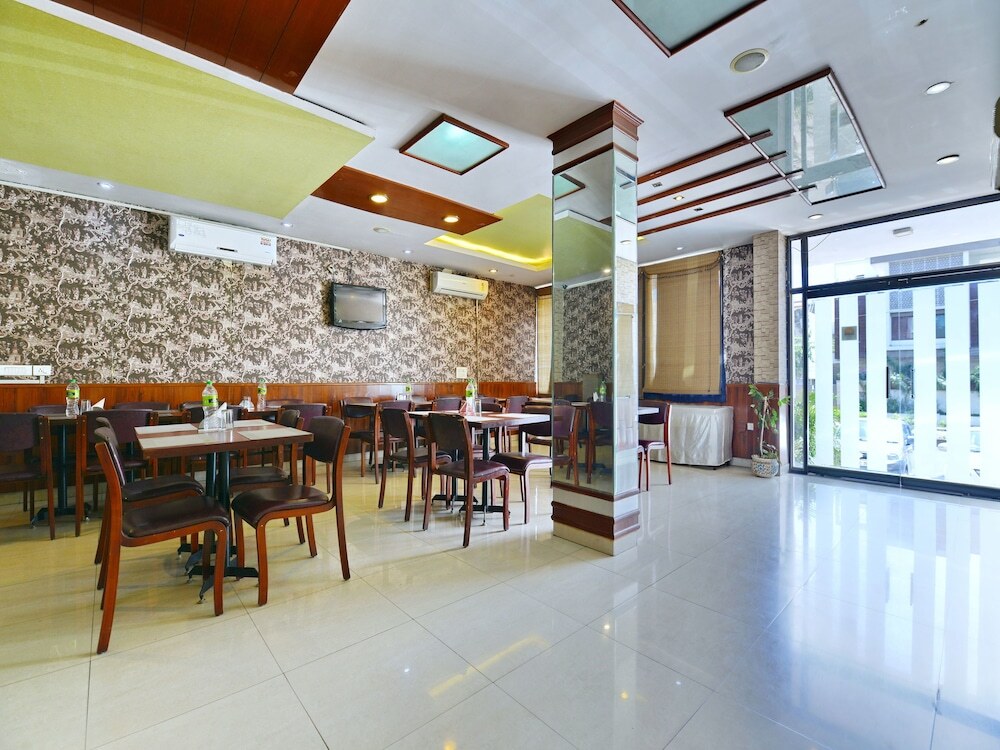 Джайпур: Landmark Hotel near Airport