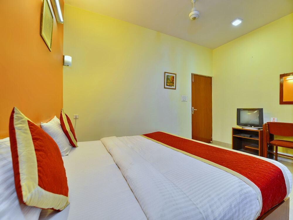 Джайпур: Landmark Hotel near Airport