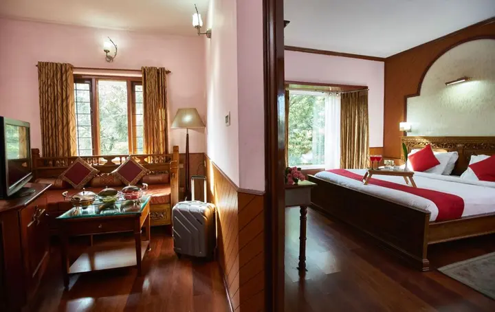 Кодайканал: JC Residency