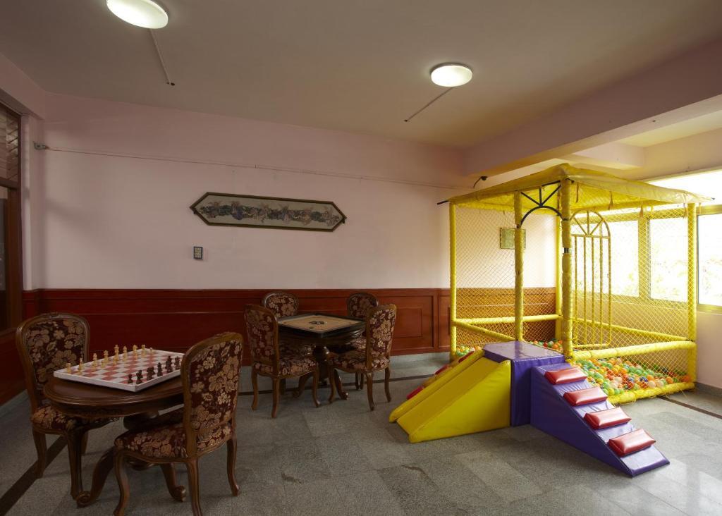 Кодайканал: JC Residency