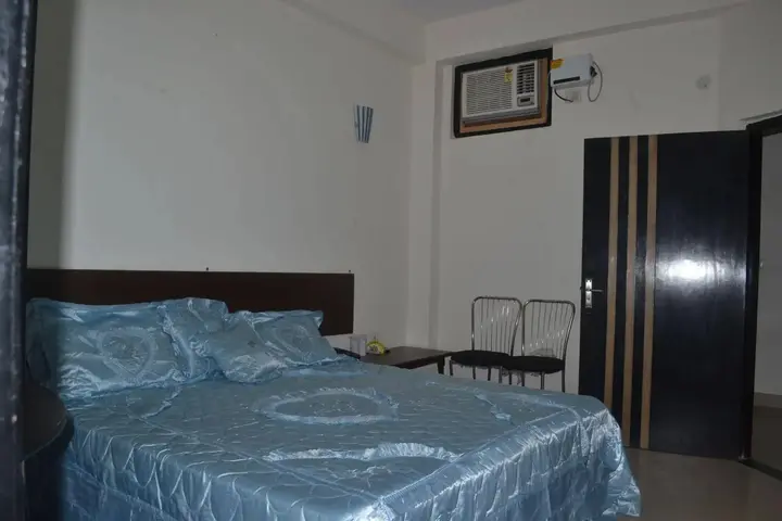 Агра: Treebo White Inn