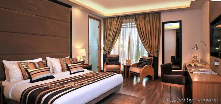 Нью-Дели: Udman Panchshila Park by Ferns N Petals
