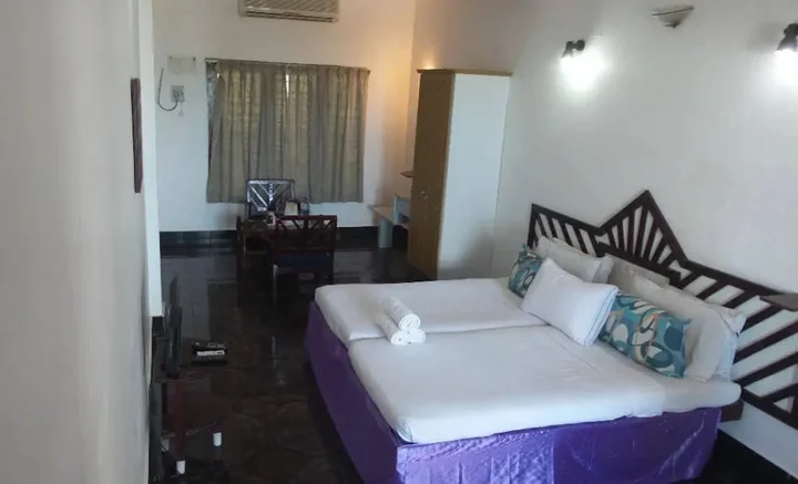 Варкала: Raja Hotel