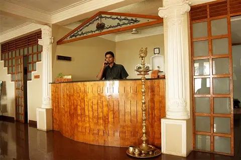 Варкала: Raja Hotel