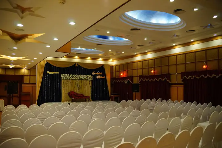 Chalakudy: Joys Palace