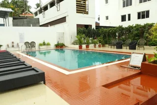 Chalakudy: Joys Palace