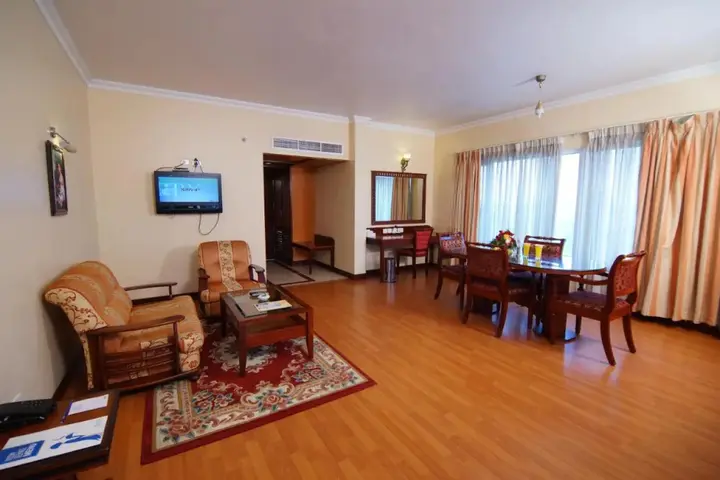Chalakudy: Joys Palace