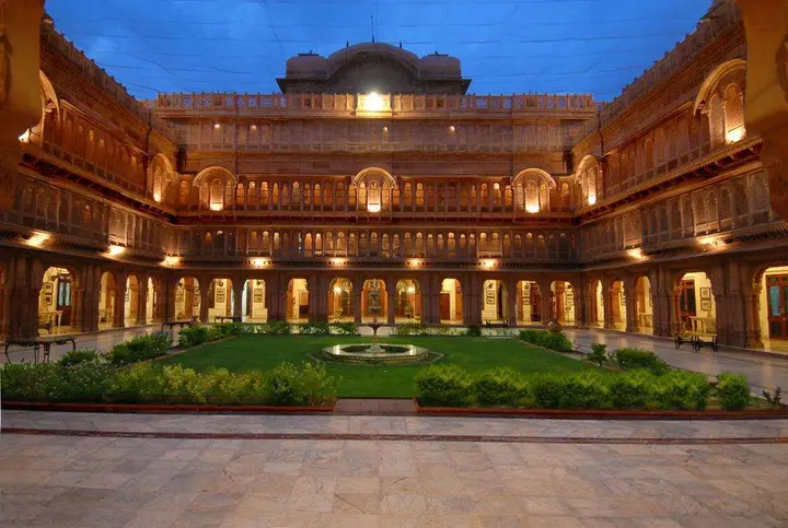 Биканер: The Laxmi Niwas Palace