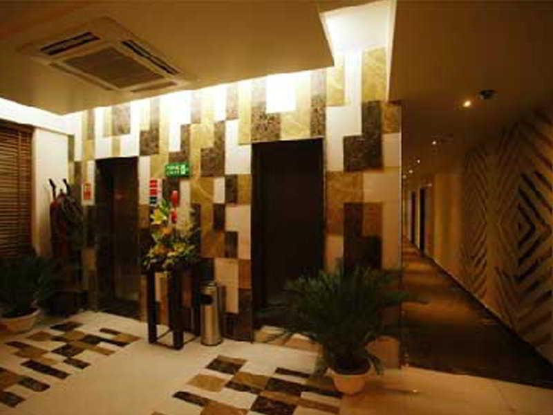 Гуруграм: The Grand Hotel Bizzotel
