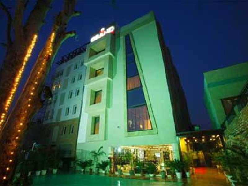 Гуруграм: The Grand Hotel Bizzotel