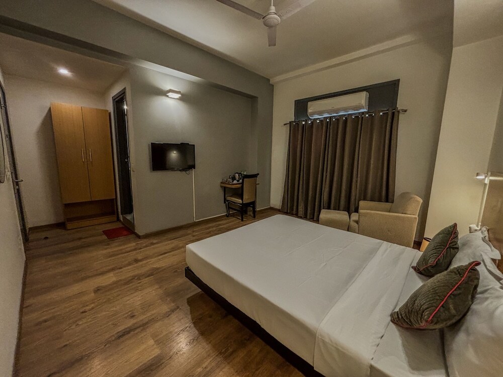 Гуруграм: The Grand Hotel Bizzotel