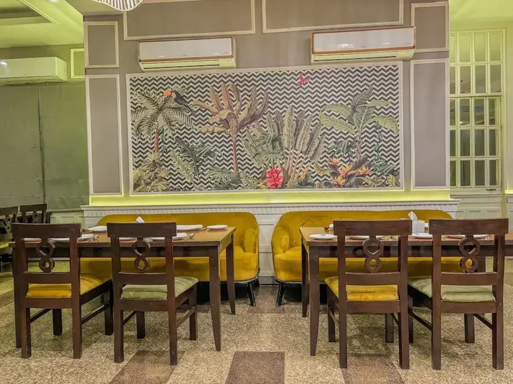 Гуруграм: The Grand Hotel Bizzotel