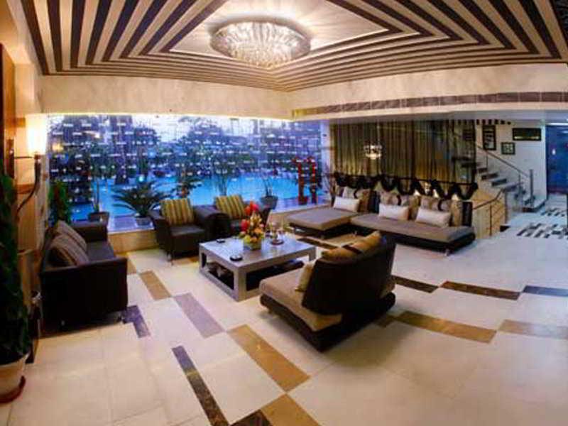 Гуруграм: The Grand Hotel Bizzotel