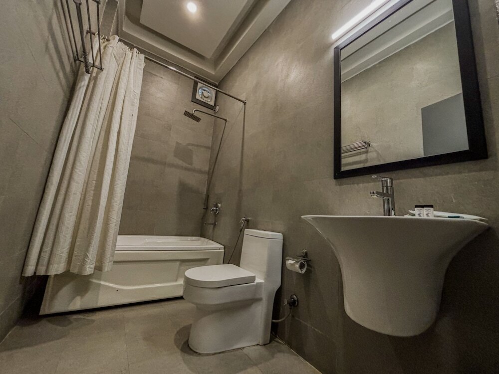 Гуруграм: The Grand Hotel Bizzotel