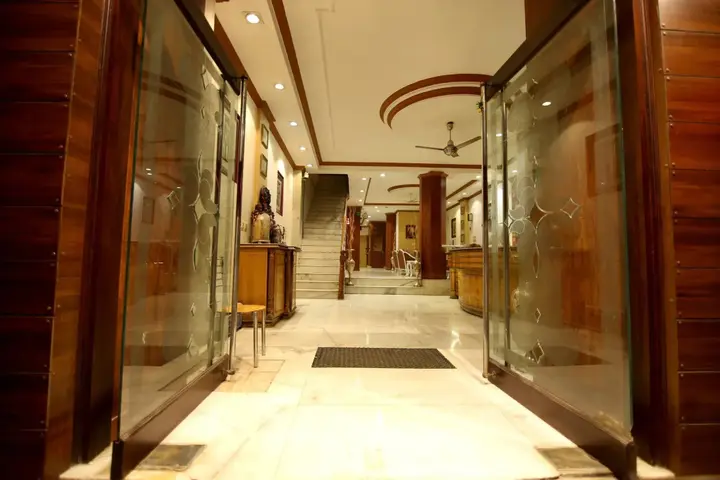 Нью-Дели: Hotel Parkway Deluxe