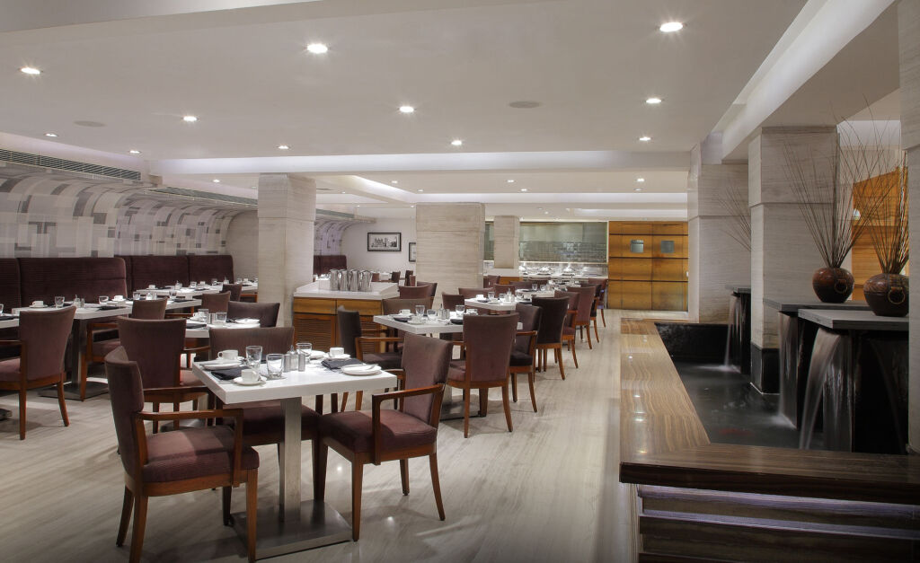 Мумбаи: Hiltop Hotel