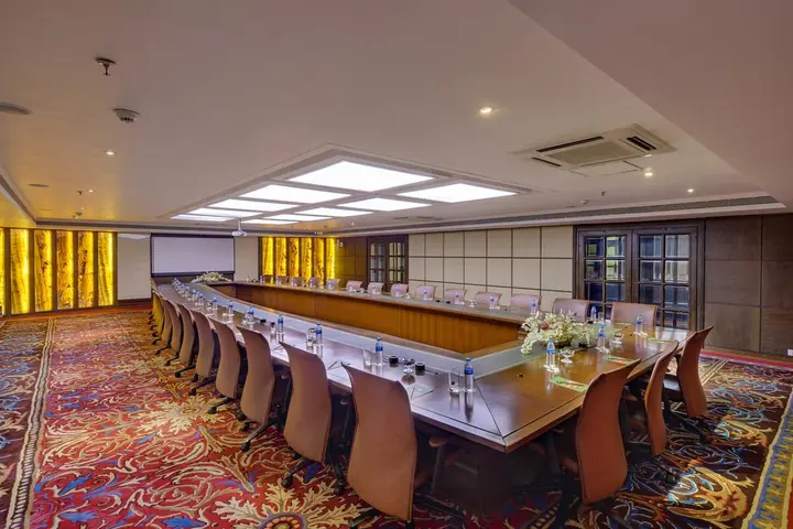 Бхубанешвар: MAYFAIR Convention