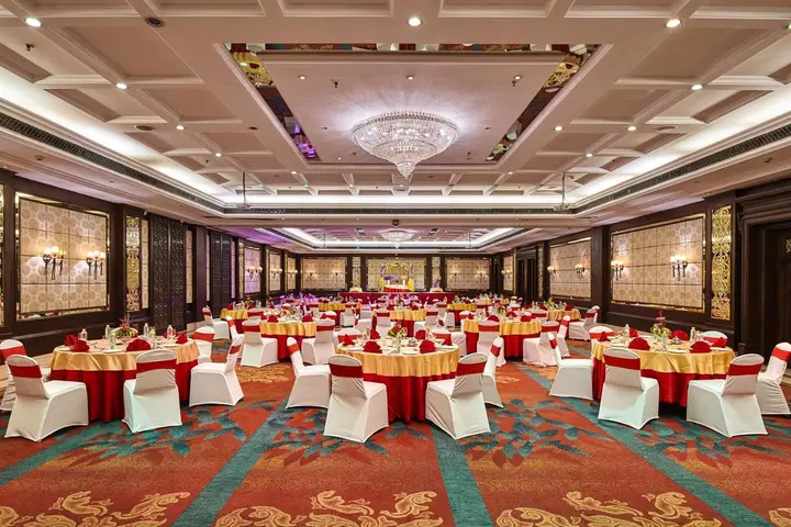 Бхубанешвар: MAYFAIR Convention