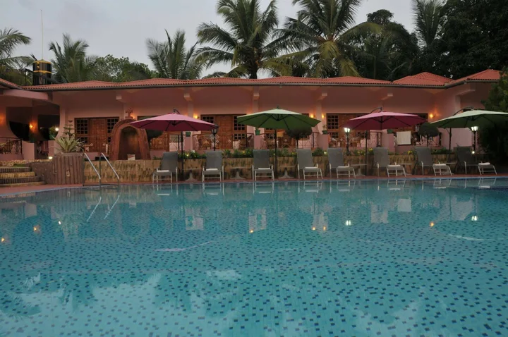 Вагатор: Leoney Resort