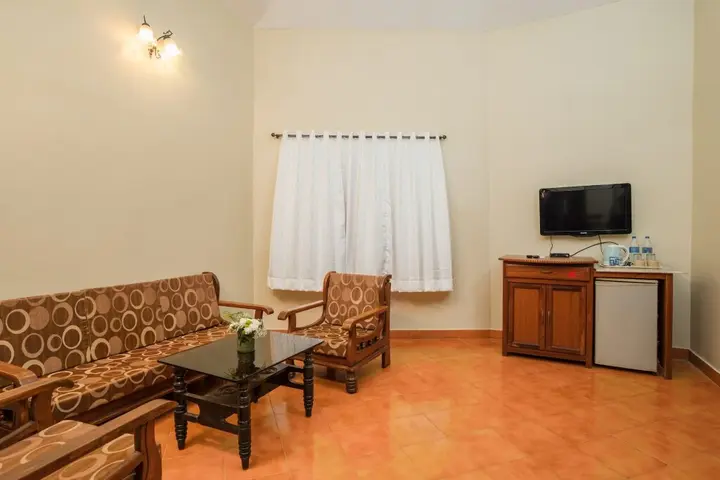 Вагатор: Leoney Resort
