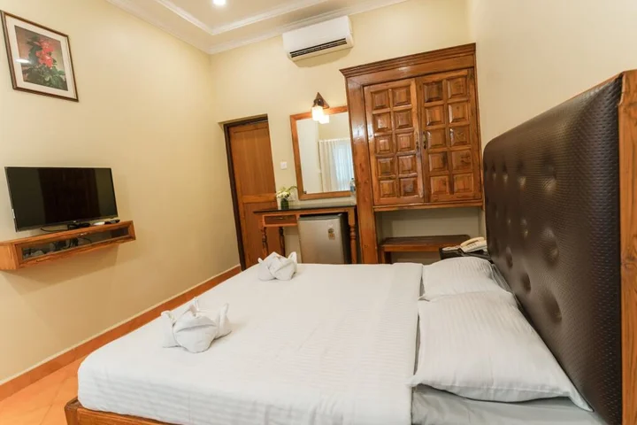 Вагатор: Leoney Resort
