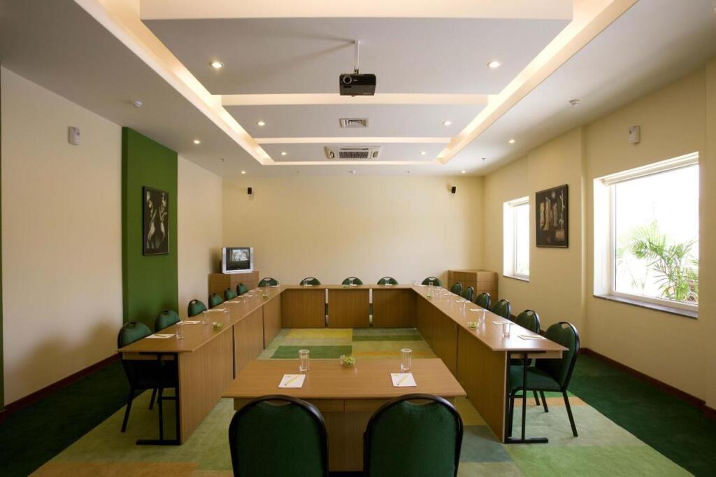 Хинджевади: Lemon Tree Hotel, Hinjawadi, Pune