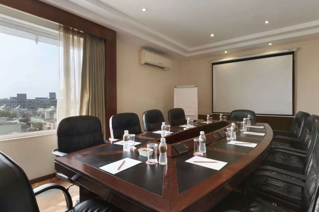 Ахмедабад: Ramada by Wyndham Ahmedabad