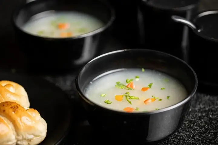 Сурат: Ginger Surat