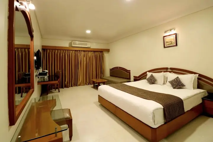 Аурангабад: Hotel AGC