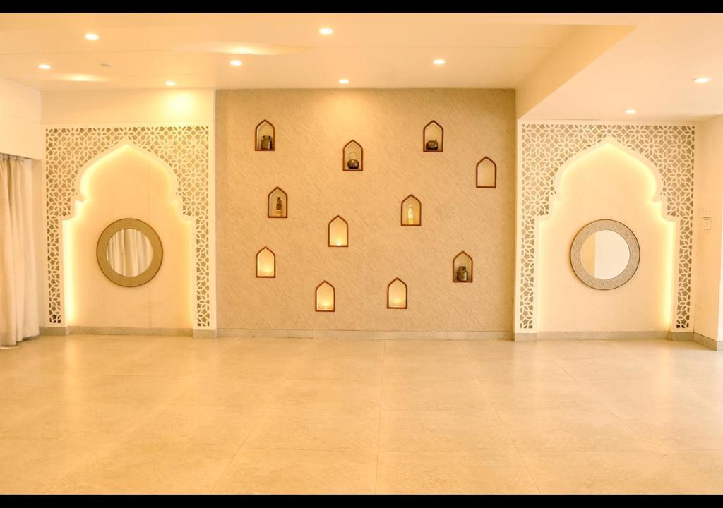 Аурангабад: Hotel AGC