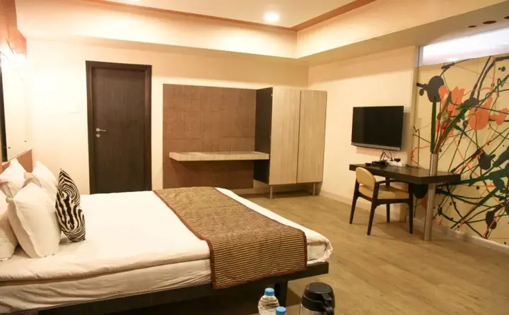 Аурангабад: Hotel AGC