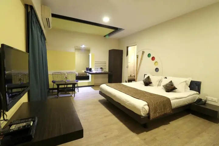 Аурангабад: Hotel AGC