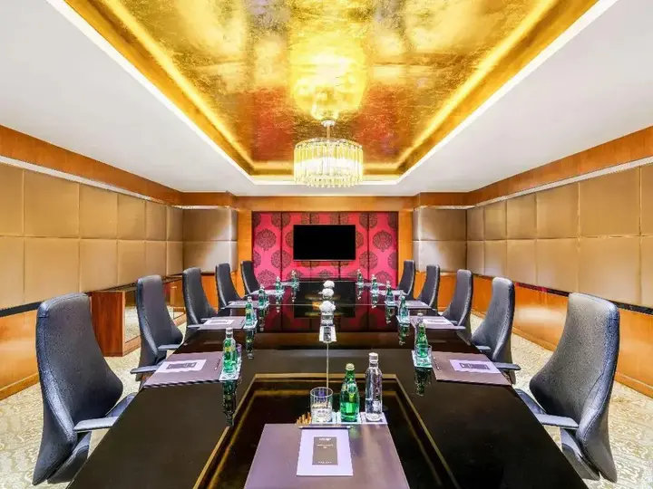 Мумбаи: Sofitel Mumbai BKC Hotel