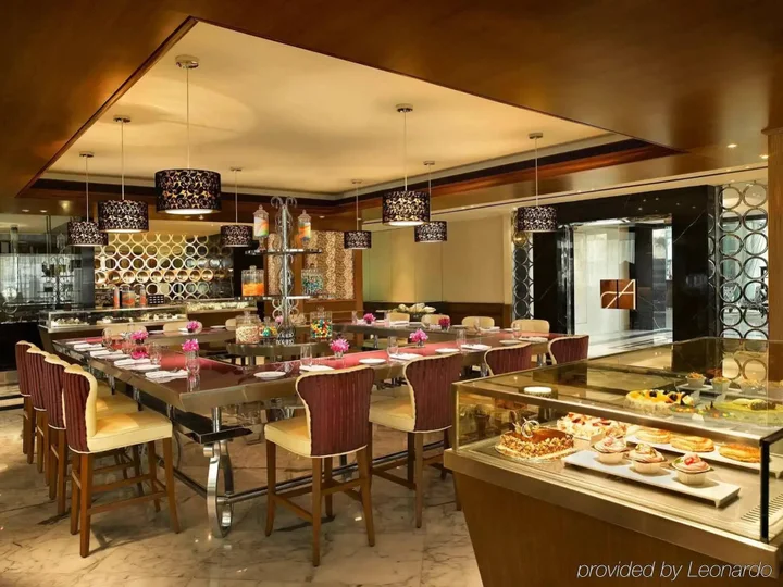Мумбаи: Sofitel Mumbai BKC Hotel
