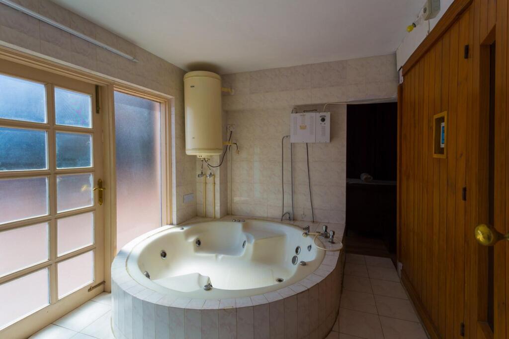 Куфри: Toshali Royal View Resort