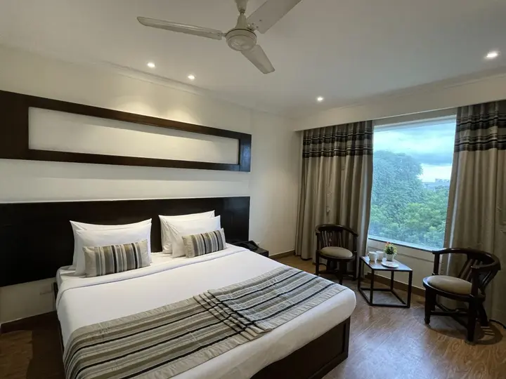 Агра: Royale Sarovar Portico Agra