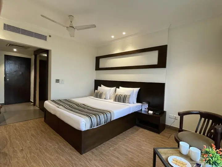 Агра: Royale Sarovar Portico Agra