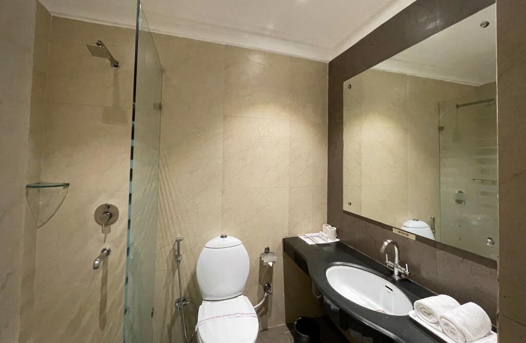 Агра: Royale Sarovar Portico Agra
