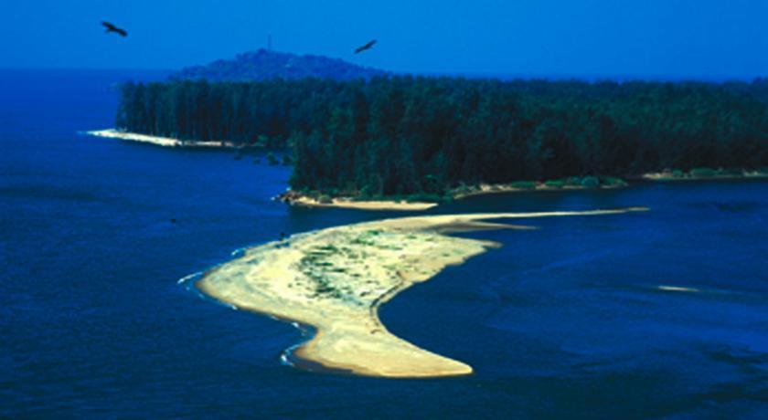 Карвар: Estuary View Resort