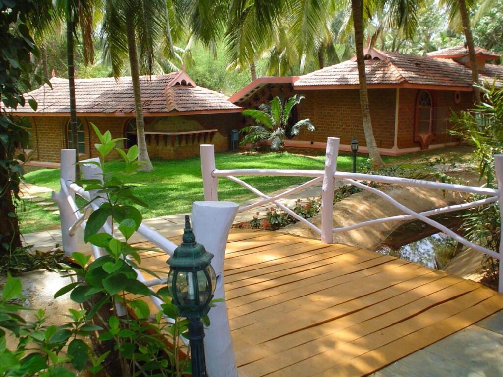 Перумал Ковил Пати: Kairali - The Ayurvedic Healing Village